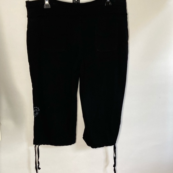 Apt 9 Black Capris Sz Large - Picture 5 of 8
